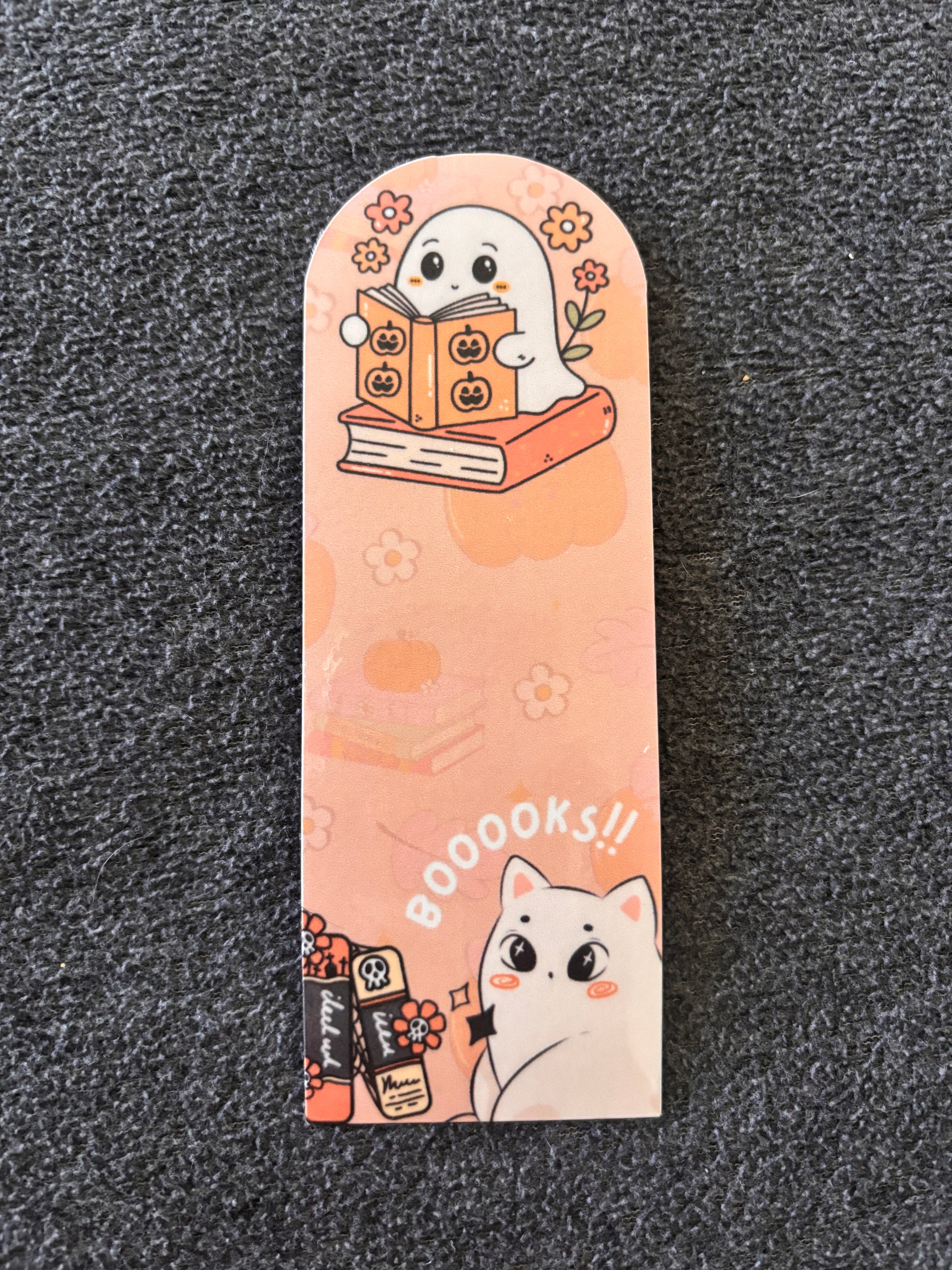 Booooks bookmark