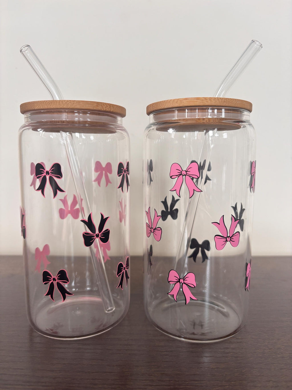 Bow 16oz Glass or Plastic Tumbler with Lid and Straw – Customizable Color | Cute Gift