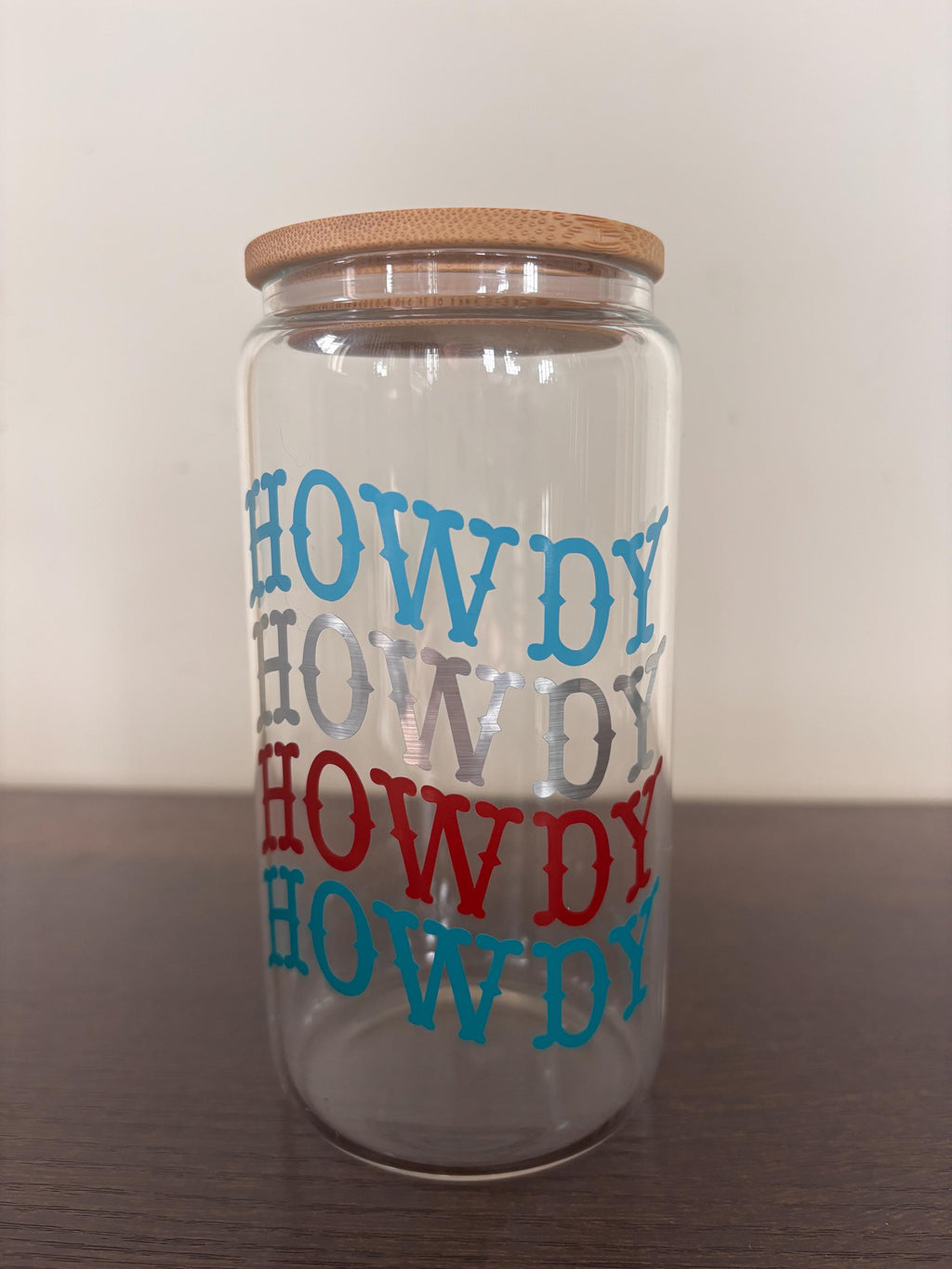 Howdy 16oz Glass or Plastic Tumbler with Bamboo Lid and Straw – Western Country Gift