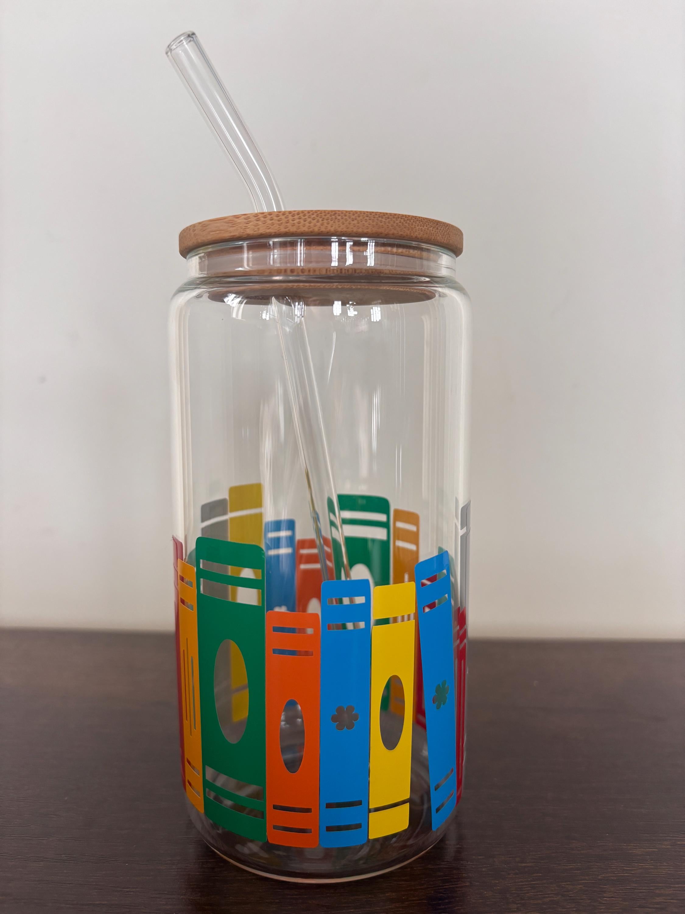Book Stack 16oz Glass or Plastic Tumbler with Lid and Straw – Bookshelf Design